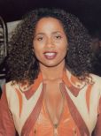 Lisa Nicole Carson