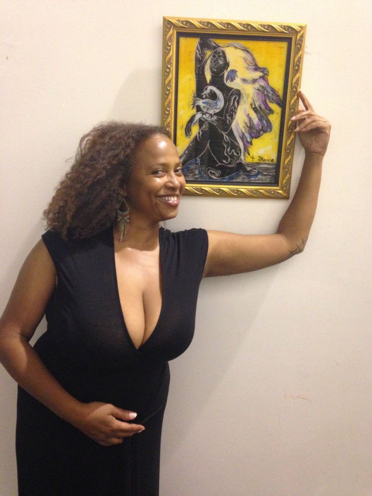 Lisa Nicole Carson