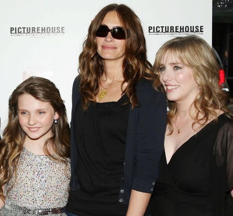 Lisa Roberts Gillian