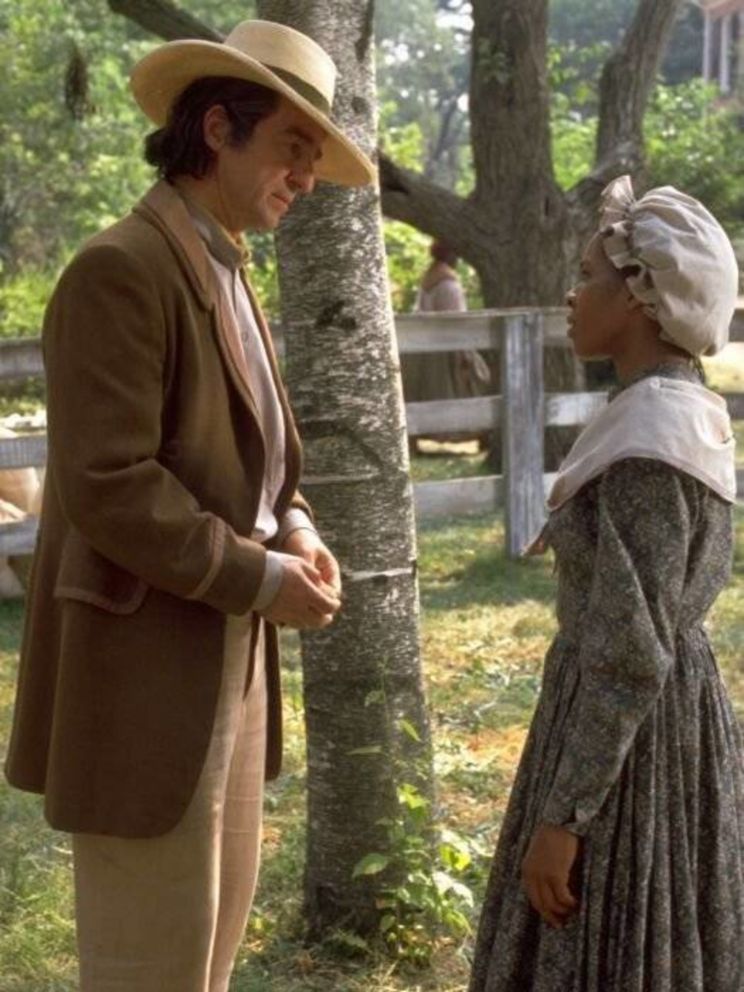 LisaGay Hamilton
