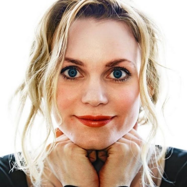 Liv Mjönes