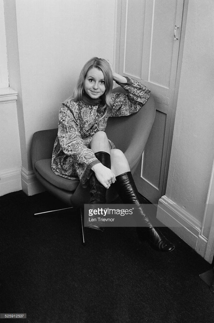 Liza Goddard