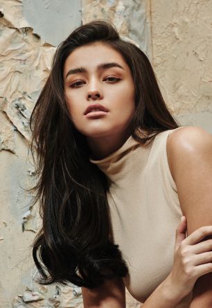 Liza Soberano