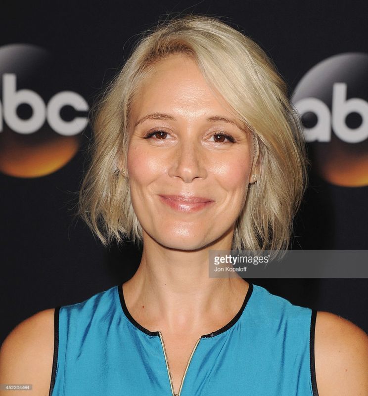 Liza Weil