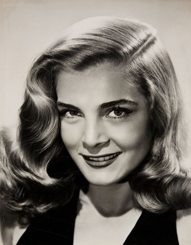 Lizabeth Scott