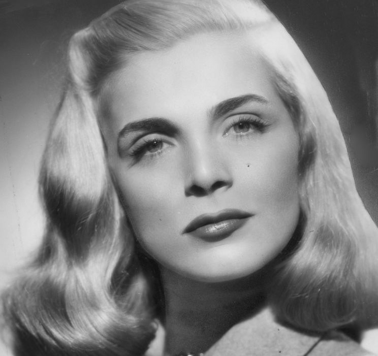 Lizabeth Scott