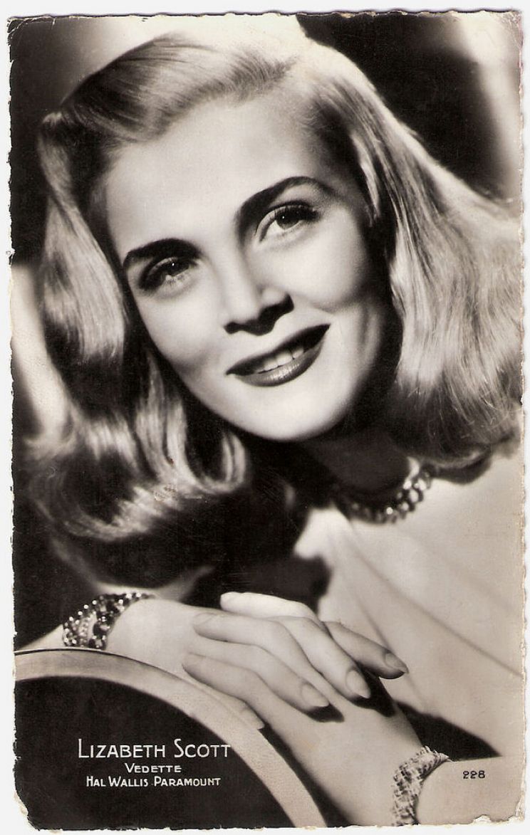 Lizabeth Scott