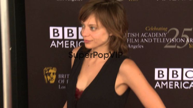 Lizzie Brocheré