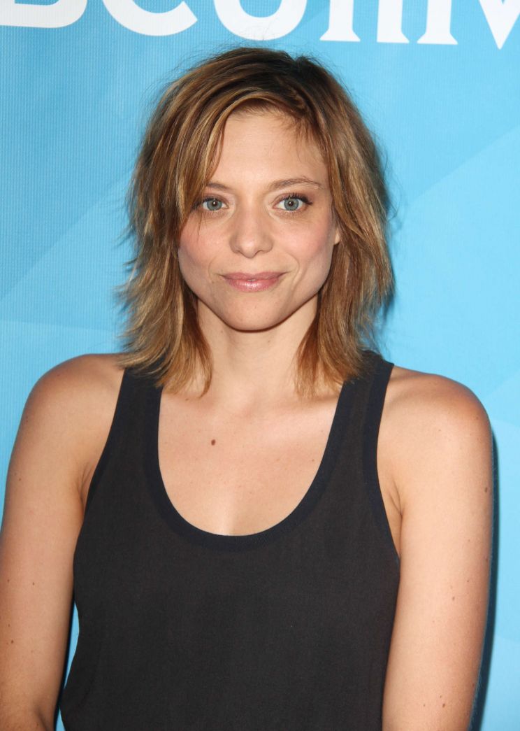 Lizzie Brocheré