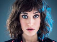 Lizzy Caplan