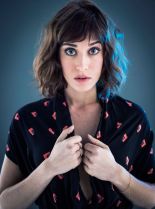 Lizzy Caplan #20686 picture (Portrait Medium)