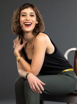 Lizzy Caplan