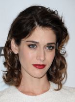 Lizzy Caplan