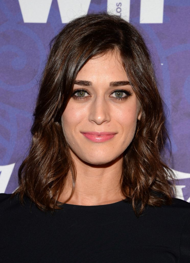 Lizzy Caplan