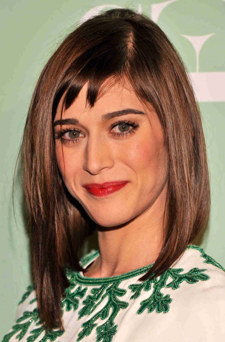 Lizzy Caplan