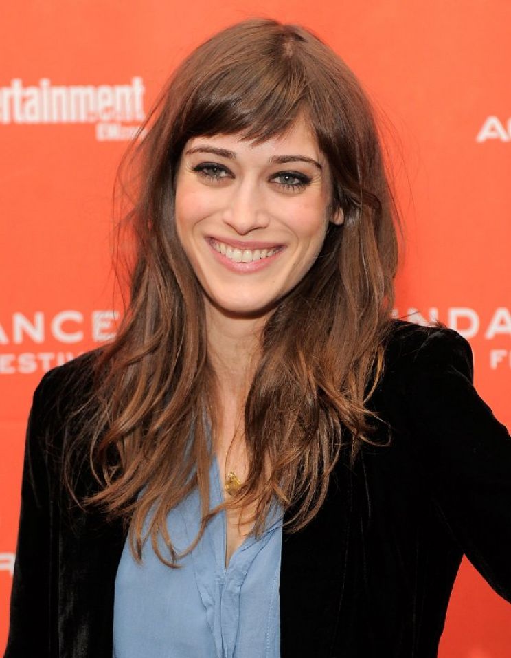 Lizzy Caplan