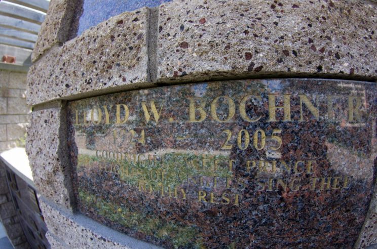 Lloyd Bochner