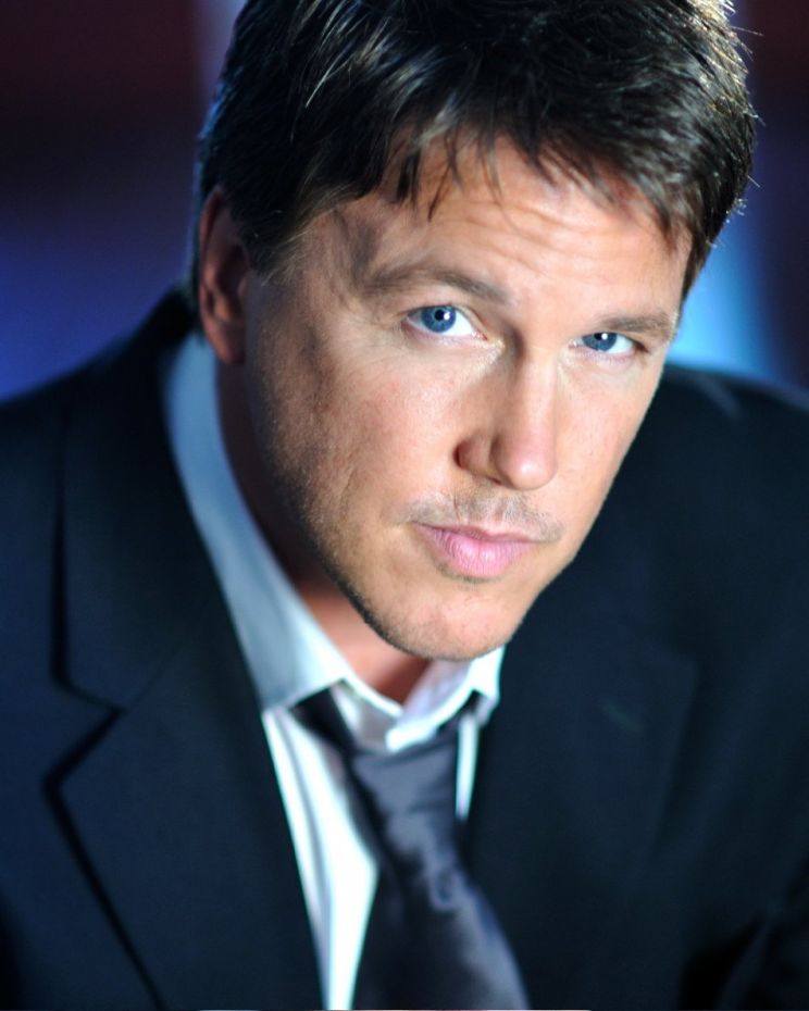 Lochlyn Munro