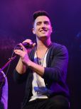 Logan Henderson