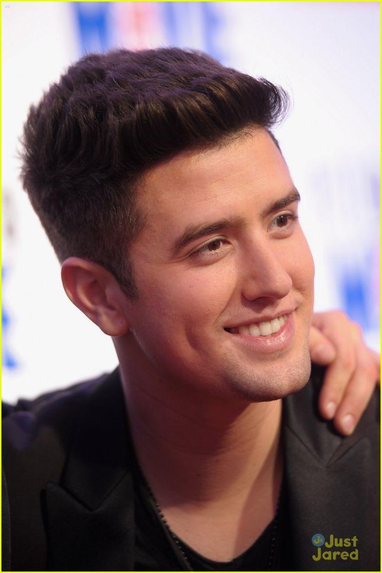 Logan Henderson