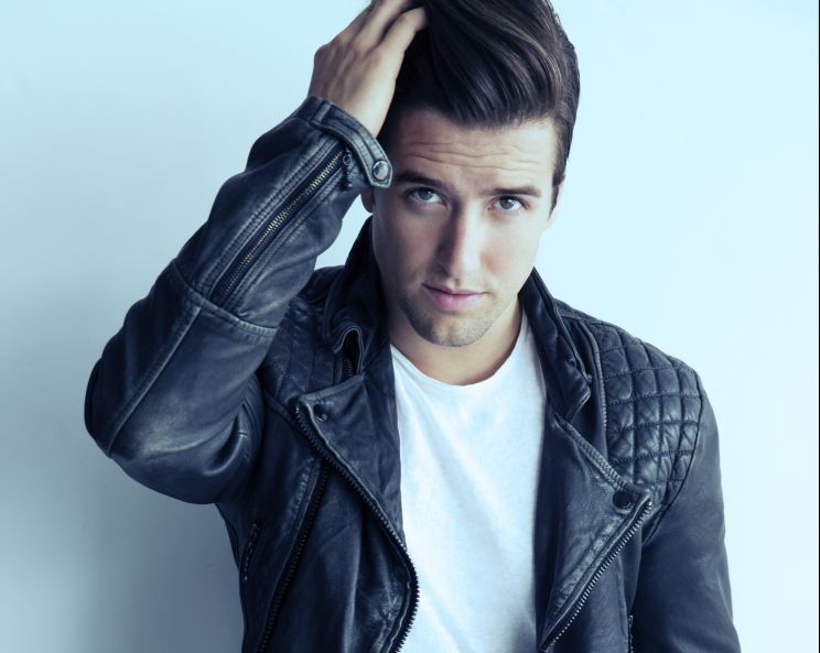 Logan Henderson