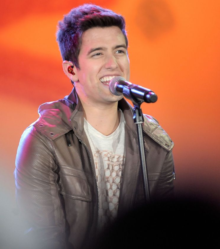 Logan Henderson