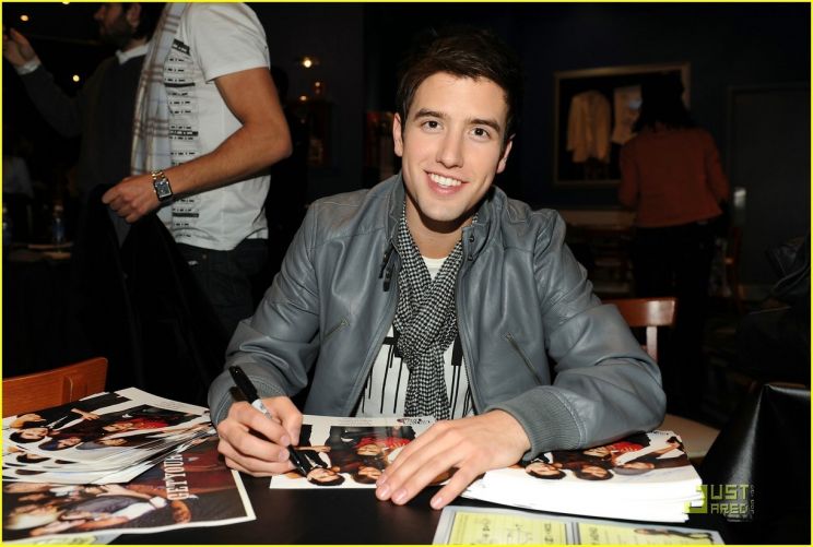 Logan Henderson