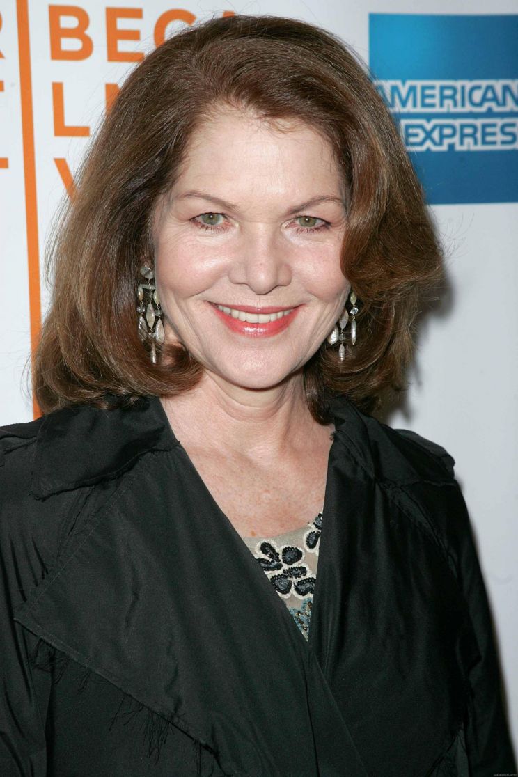 Lois Chiles