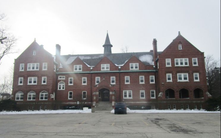 Lois Hall