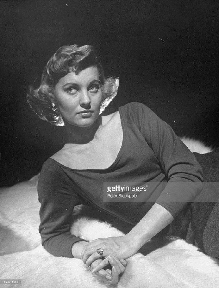 Lola Albright