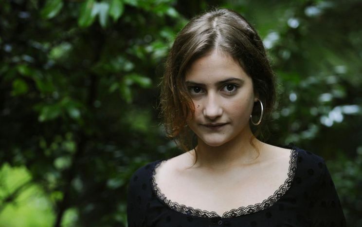 Lola Créton