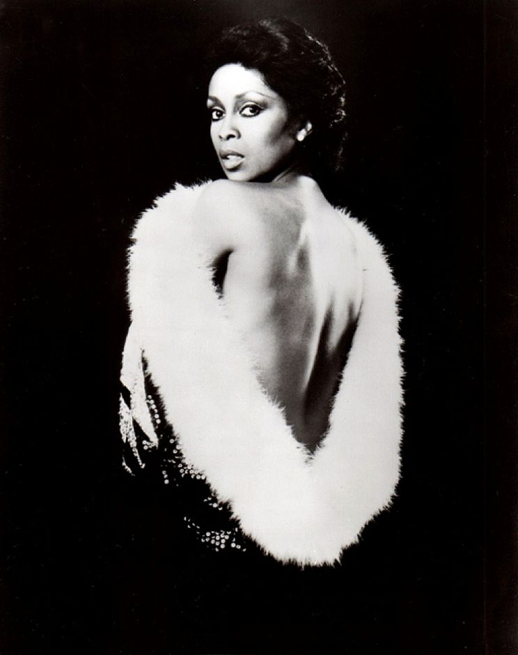 Lola Falana