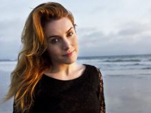 Lola Kelly
