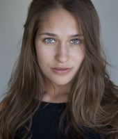 Lola Kirke