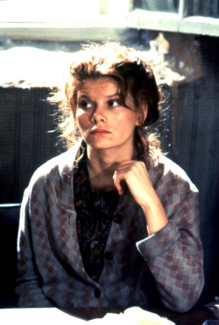 Lolita Davidovich