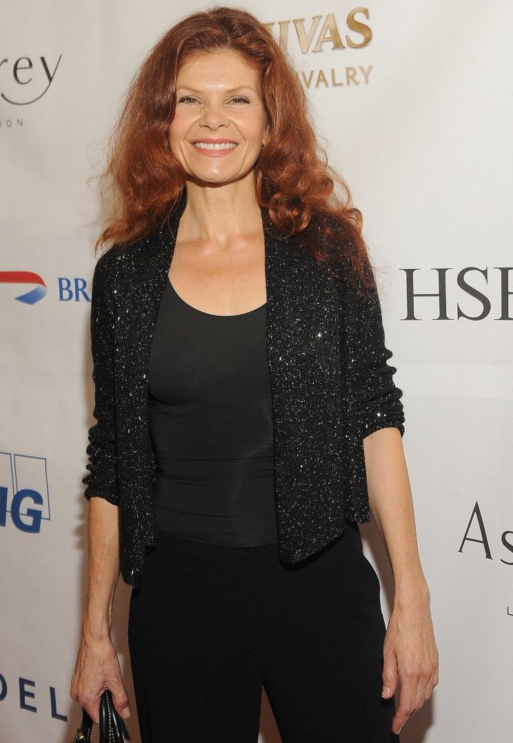 Lolita Davidovich