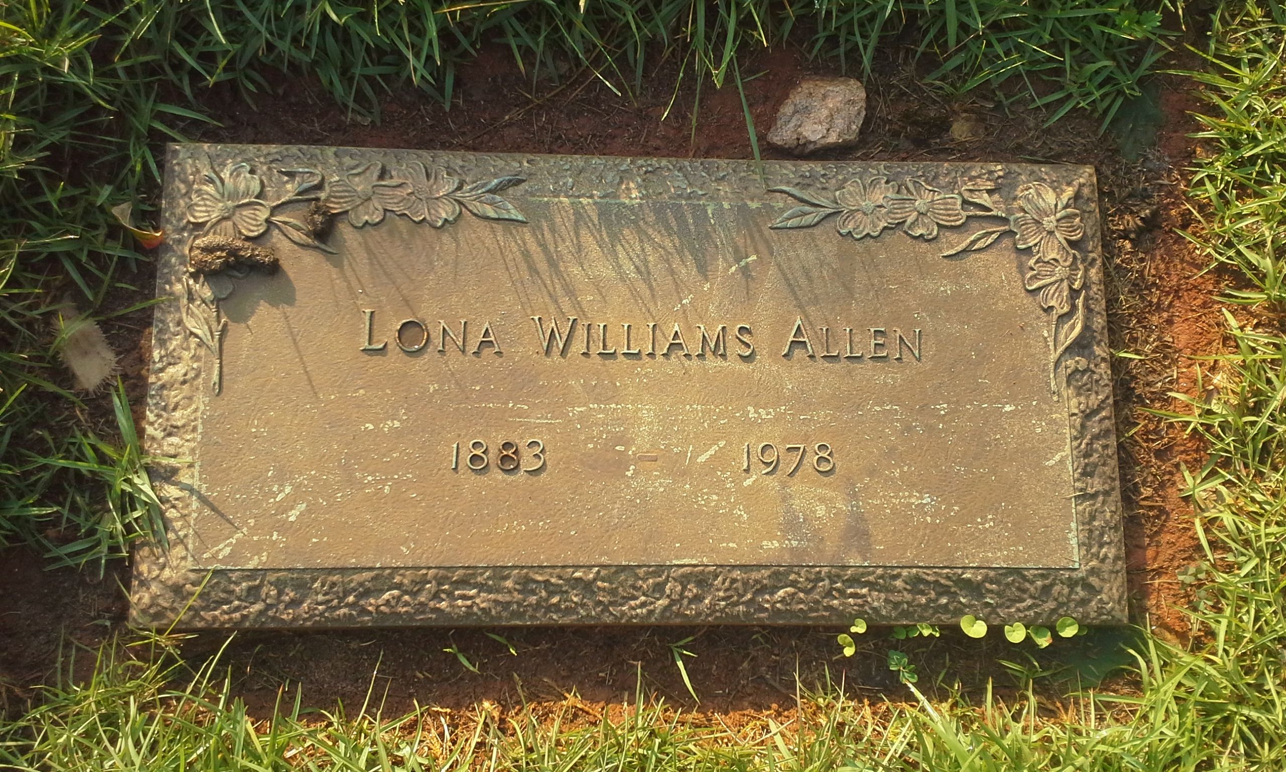 Pictures of Lona Williams