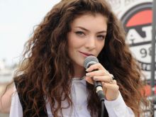 Lorde #900494 picture (Landscape Medium)