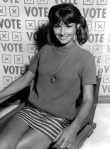 Lori Saunders