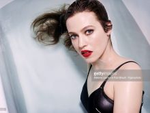Lou de Laâge photo