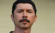 Lou Diamond Phillips