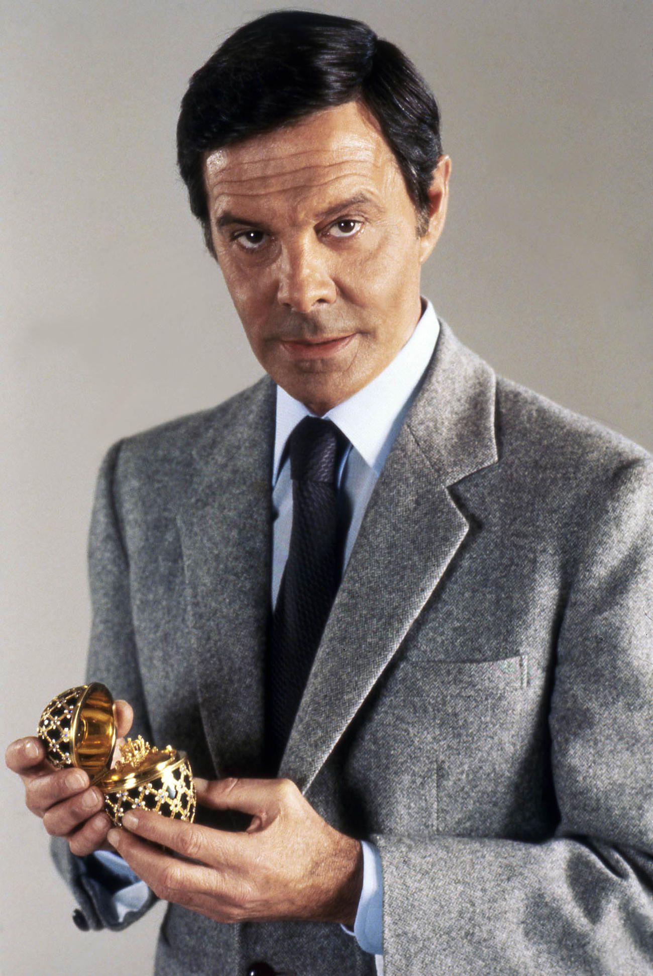 Pictures of Louis Jourdan