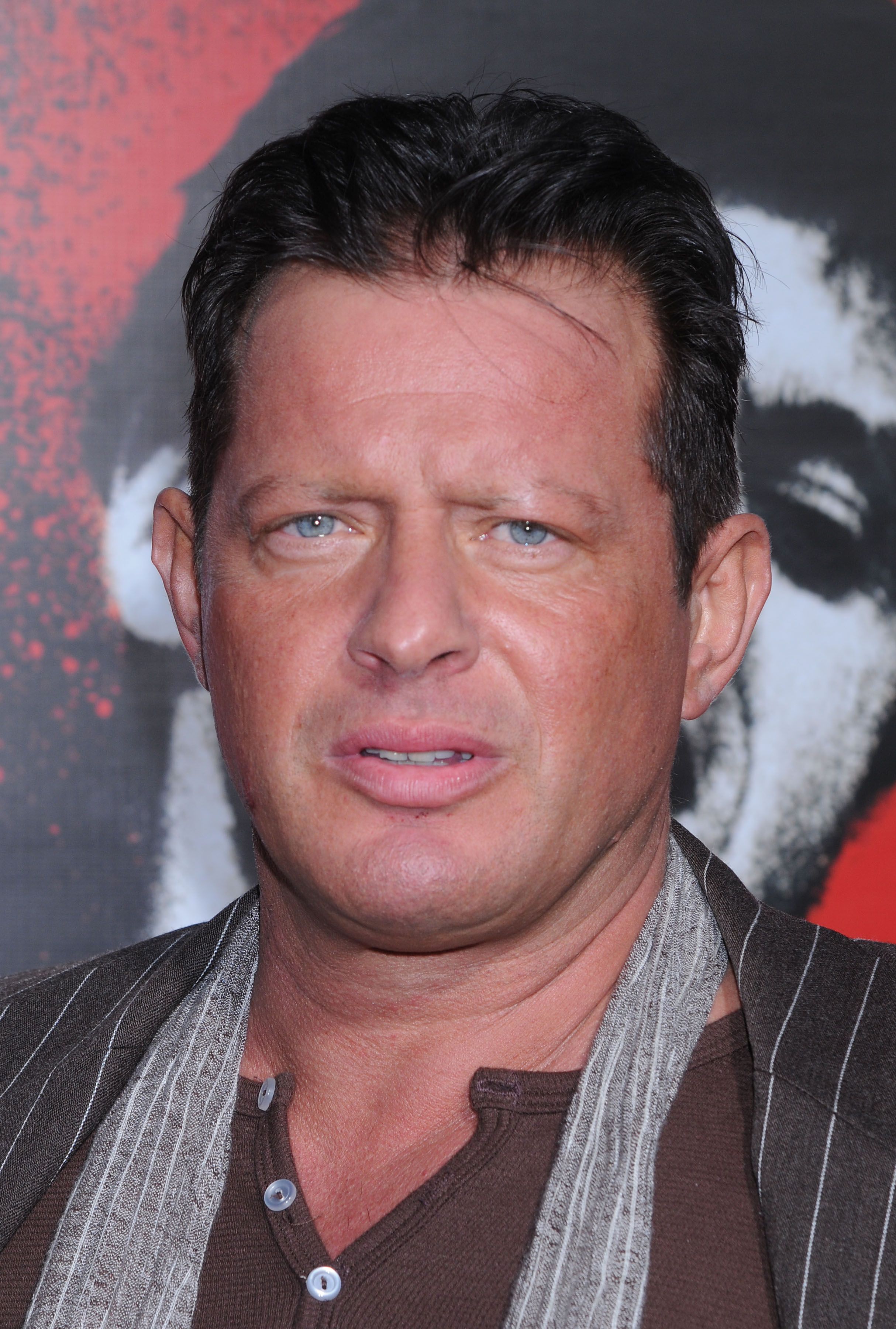 Pictures of Louis Mandylor