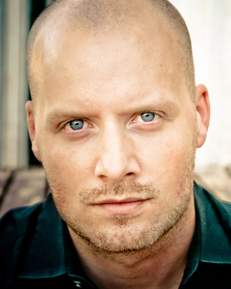 Louis Mandylor