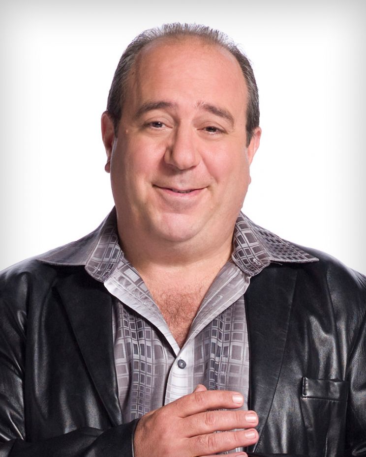 Louis Mustillo