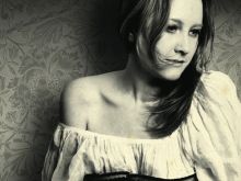 Louise Latham