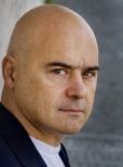 Luca Zingaretti