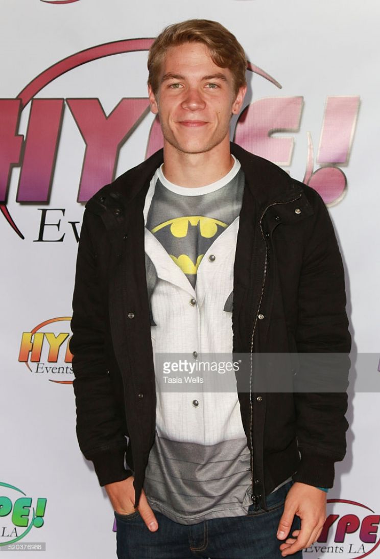 Lucas Adams