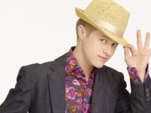 Lucas Grabeel