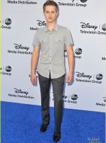 Lucas Grabeel #392416 picture (Portrait Medium)